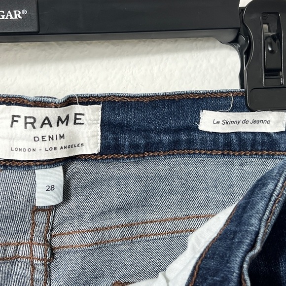 ⭐️ SLASH SUMMER SALE! ⭐️ EUC Frame Lupine Le Skinny de Jeanne Blue Jeans Size 28 - Picture 12 of 15